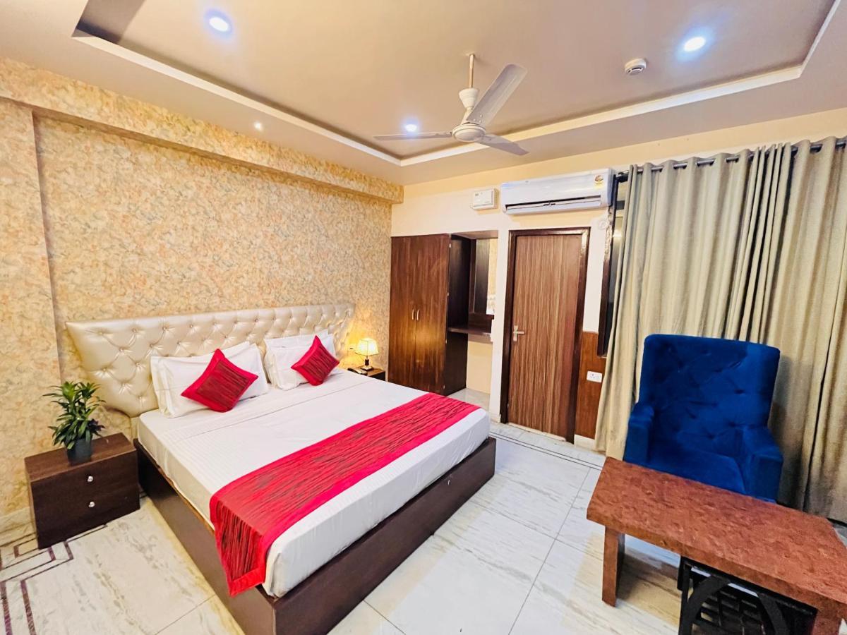 Hotel The Leaf - Gomti Nagar Lucknow Eksteriør billede