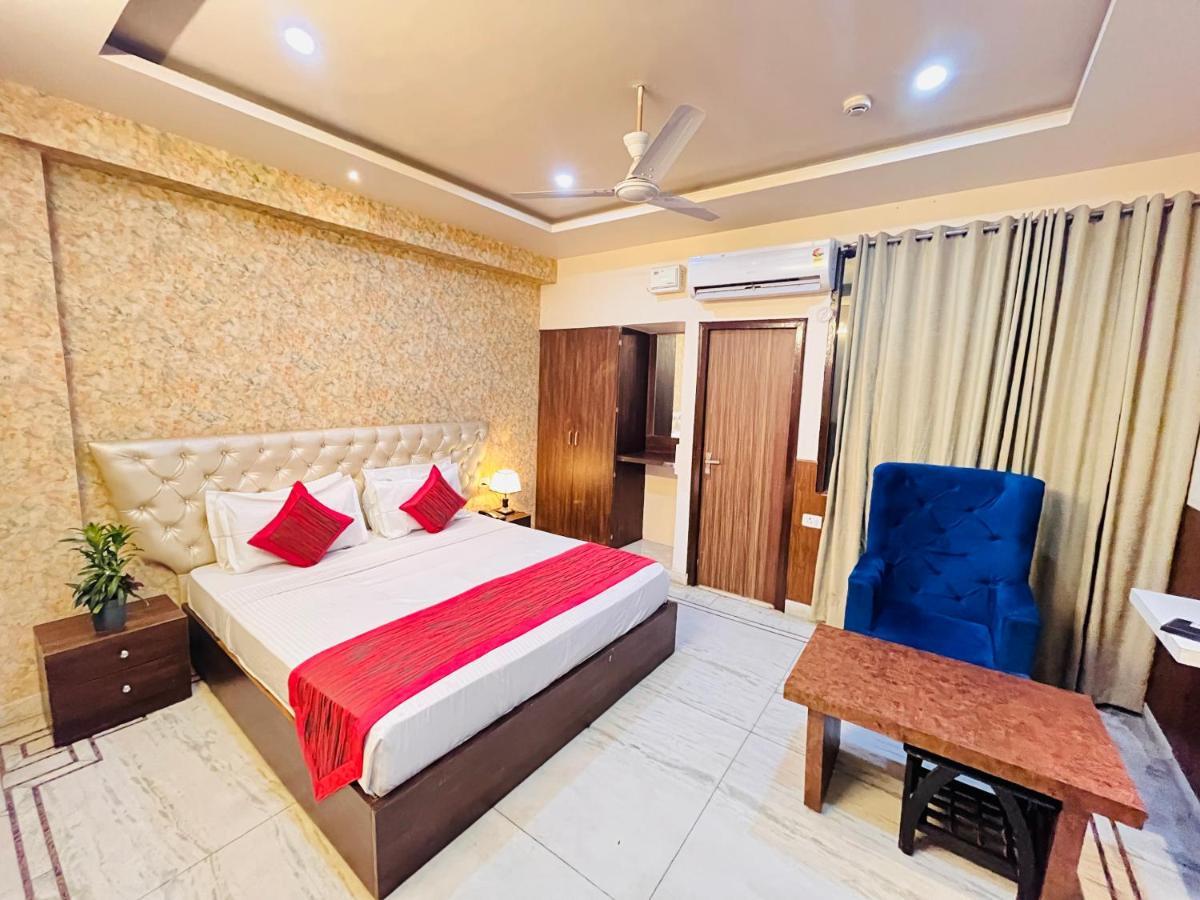 Hotel The Leaf - Gomti Nagar Lucknow Eksteriør billede