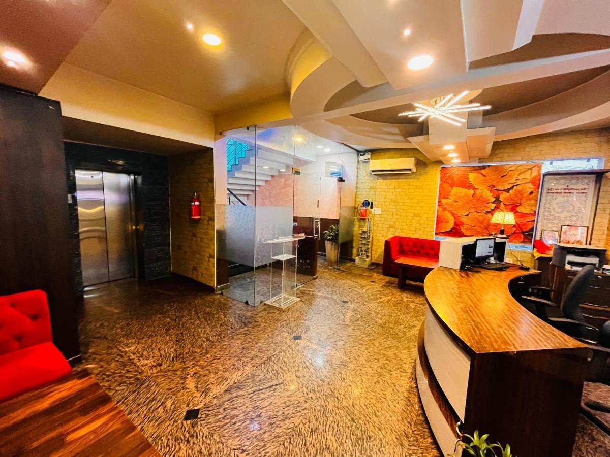 Hotel The Leaf - Gomti Nagar Lucknow Eksteriør billede